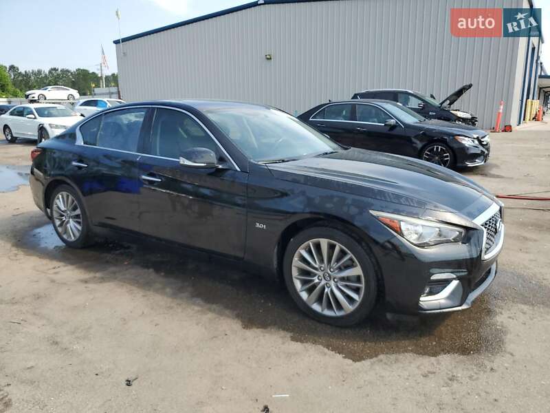 Седан Infiniti Q50 2018 в Львове