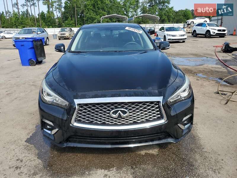 Седан Infiniti Q50 2018 в Львове