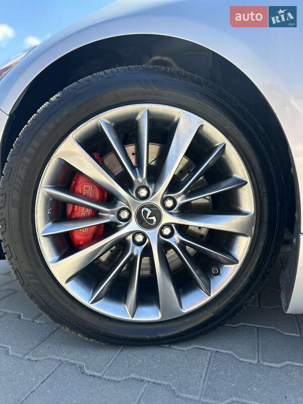 Седан Infiniti Q50 2018 в Киеве