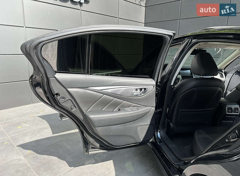 Седан Infiniti Q50 2017 в Одесі
