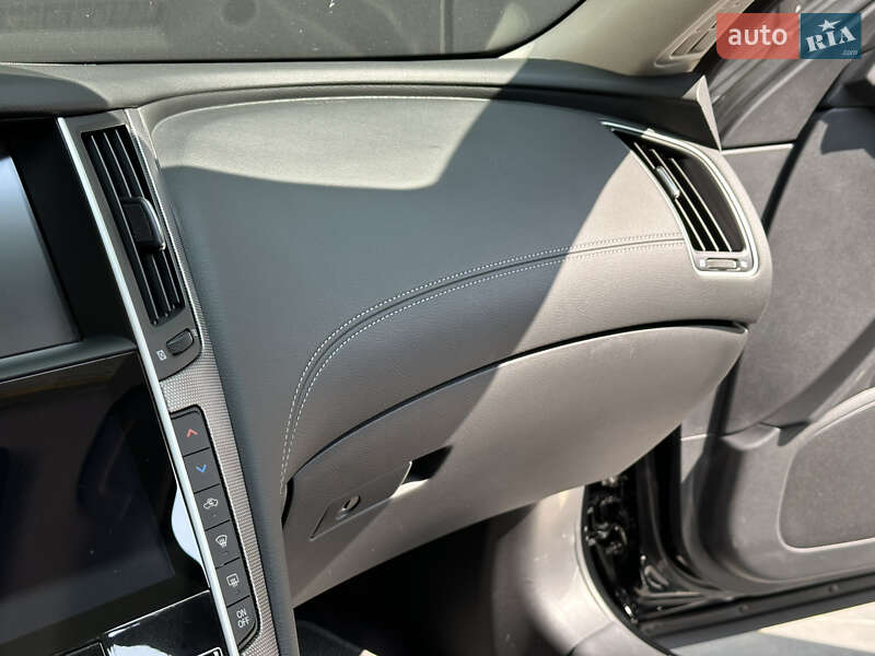 Седан Infiniti Q50 2017 в Одесі