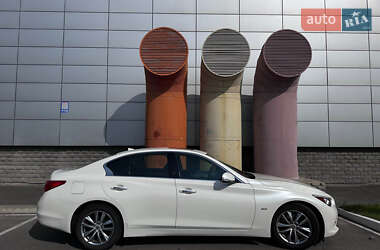 Седан Infiniti Q50 2016 в Киеве