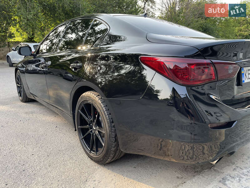 Седан Infiniti Q50 2016 в Дніпрі