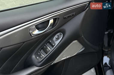 Седан Infiniti Q50 2017 в 