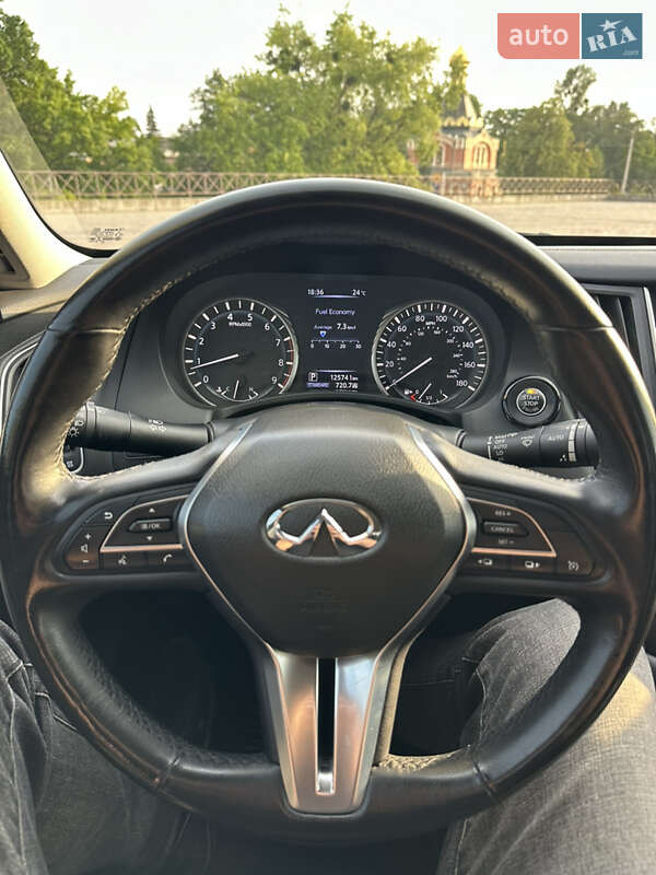 Седан Infiniti Q50 2017 в Харкові