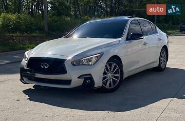 Седан Infiniti Q50 2016 в Киеве