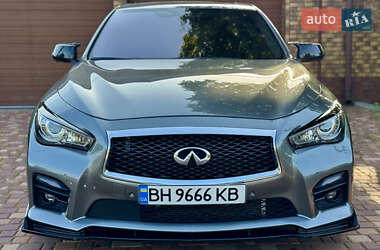 Седан Infiniti Q50 2016 в 