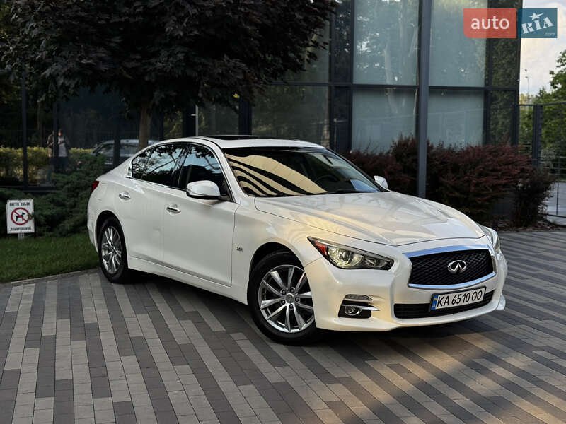 Infiniti Q50 2016