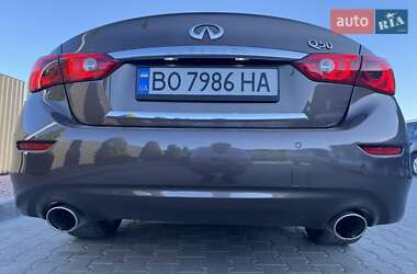 Седан Infiniti Q50 2015 в 