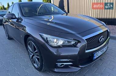Седан Infiniti Q50 2015 в 
