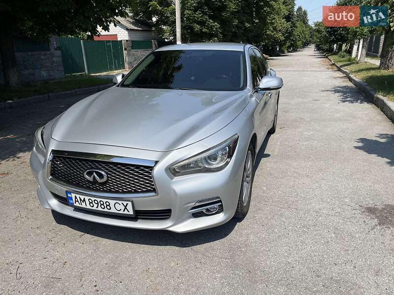 Седан Infiniti Q50 2017 в Житомире