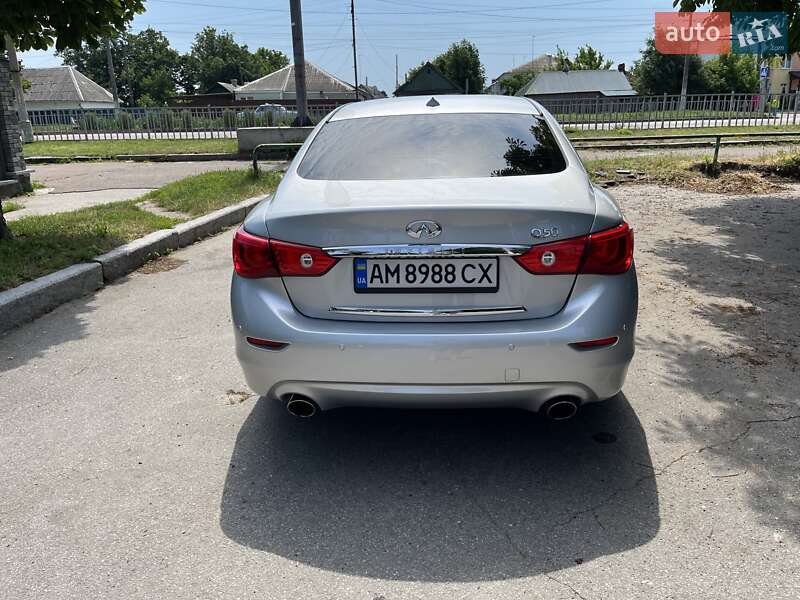 Седан Infiniti Q50 2017 в Житомире
