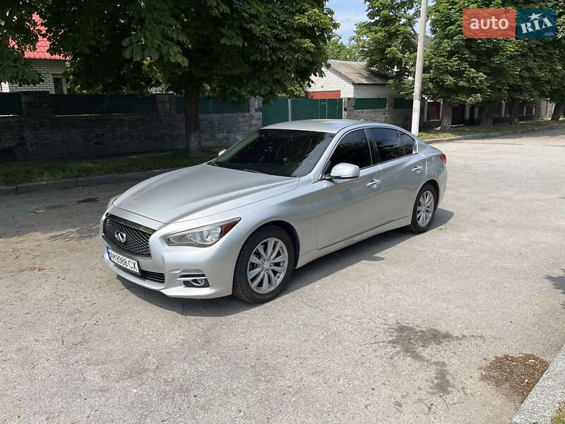 Седан Infiniti Q50 2017 в Житомире
