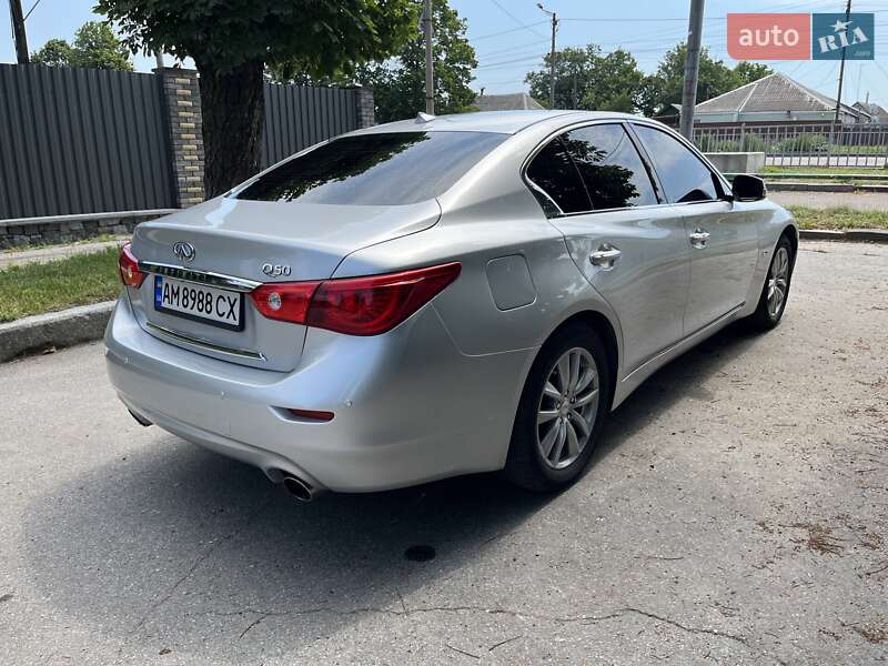 Седан Infiniti Q50 2017 в Житомире
