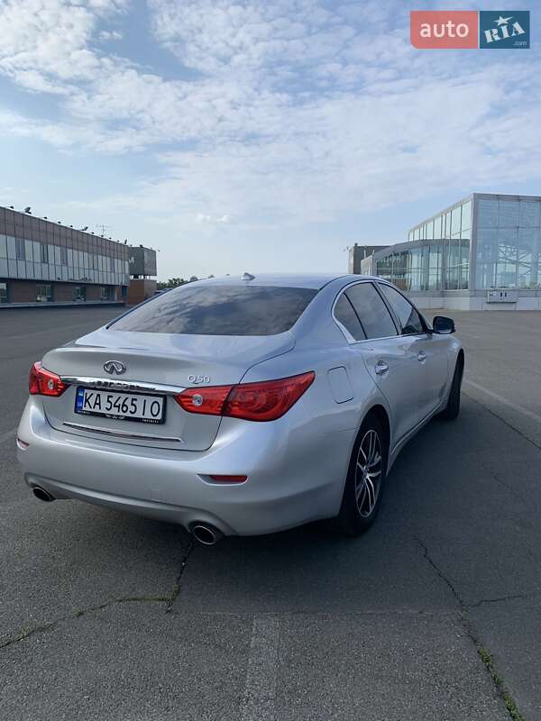 Седан Infiniti Q50 2016 в Києві