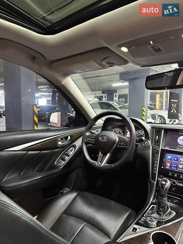 Седан Infiniti Q50 2017 в Одесі