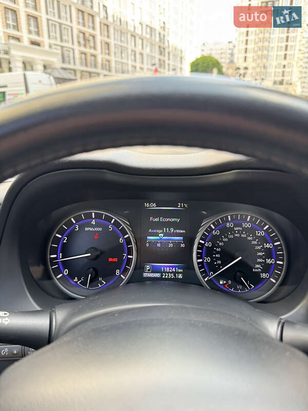 Седан Infiniti Q50 2016 в Києві