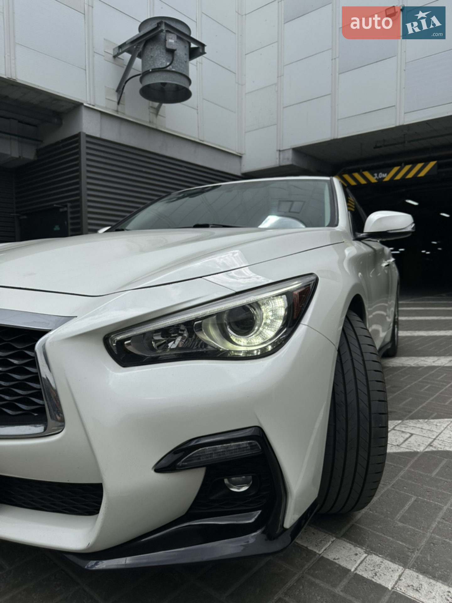 2017 Infiniti Q50 - мініатюра 10