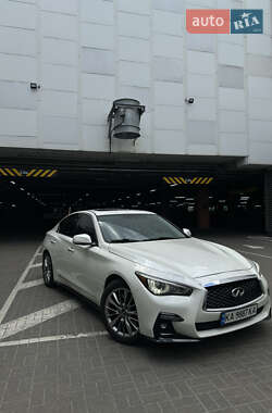 Седан Infiniti Q50 2017 в 