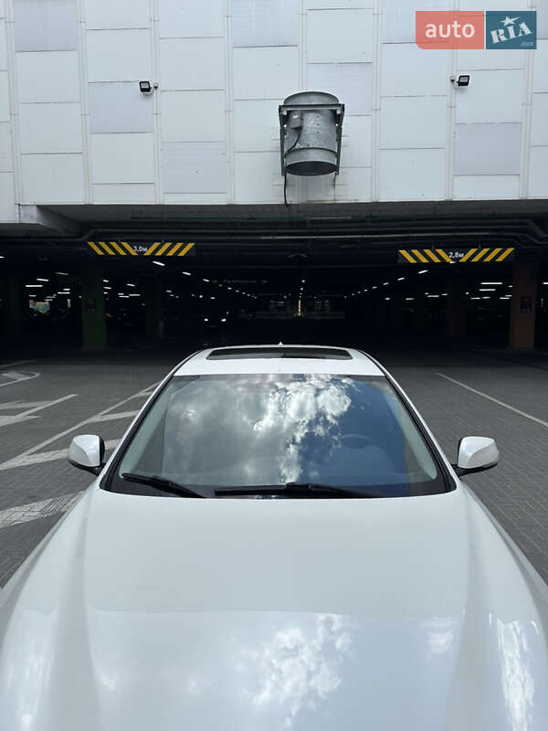 Седан Infiniti Q50 2017 в Києві