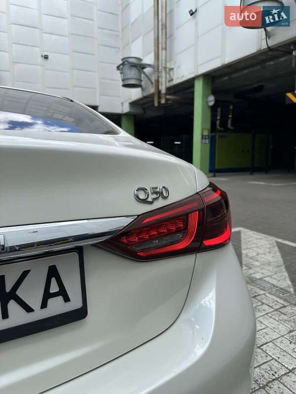 Седан Infiniti Q50 2017 в Києві