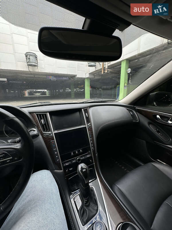 Седан Infiniti Q50 2017 в Києві