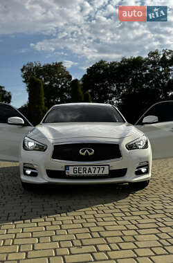 Седан Infiniti Q50 2014 в Одессе
