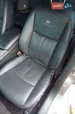 Седан Infiniti Q50 2015 в Одессе