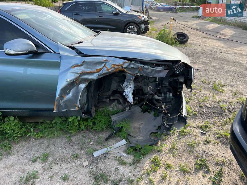 Седан Infiniti Q50 2017 в Киеве