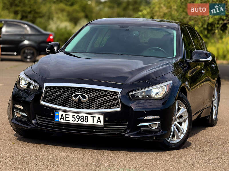 Infiniti Q50 2016