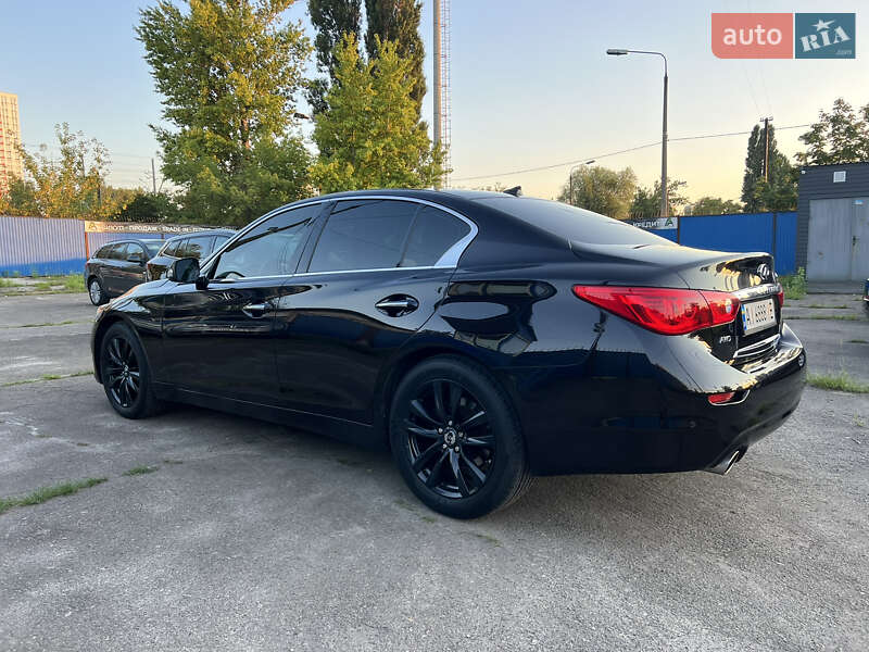 Седан Infiniti Q50 2015 в Києві