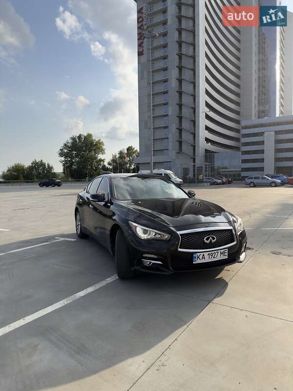 Седан Infiniti Q50 2014 в Києві