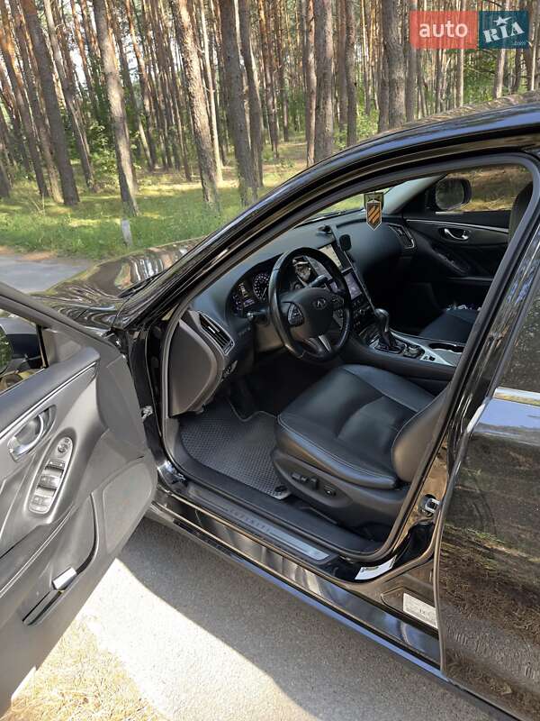 Седан Infiniti Q50 2014 в Києві
