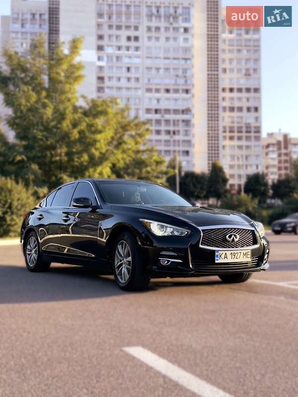 Седан Infiniti Q50 2014 в Києві