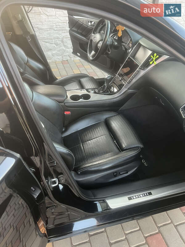 Седан Infiniti Q50 2016 в Одесі