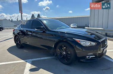 Седан Infiniti Q50 2015 в Києві