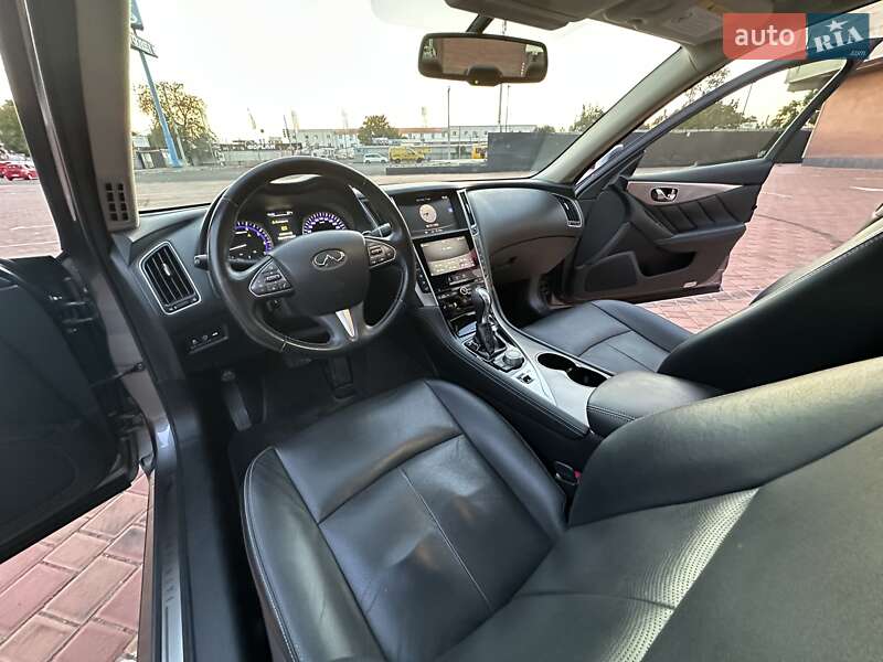 Седан Infiniti Q50 2016 в Одессе