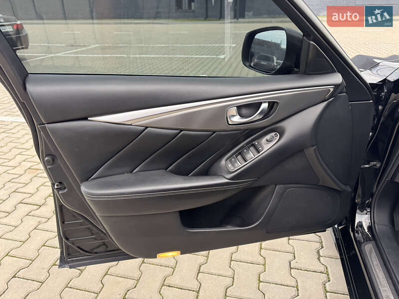 Седан Infiniti Q50 2017 в Ивано-Франковске фото 17 Седан Infiniti Q50 2017 в Ивано-Франковске