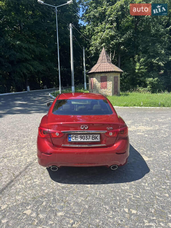 Седан Infiniti Q50 2017 в Чернівцях