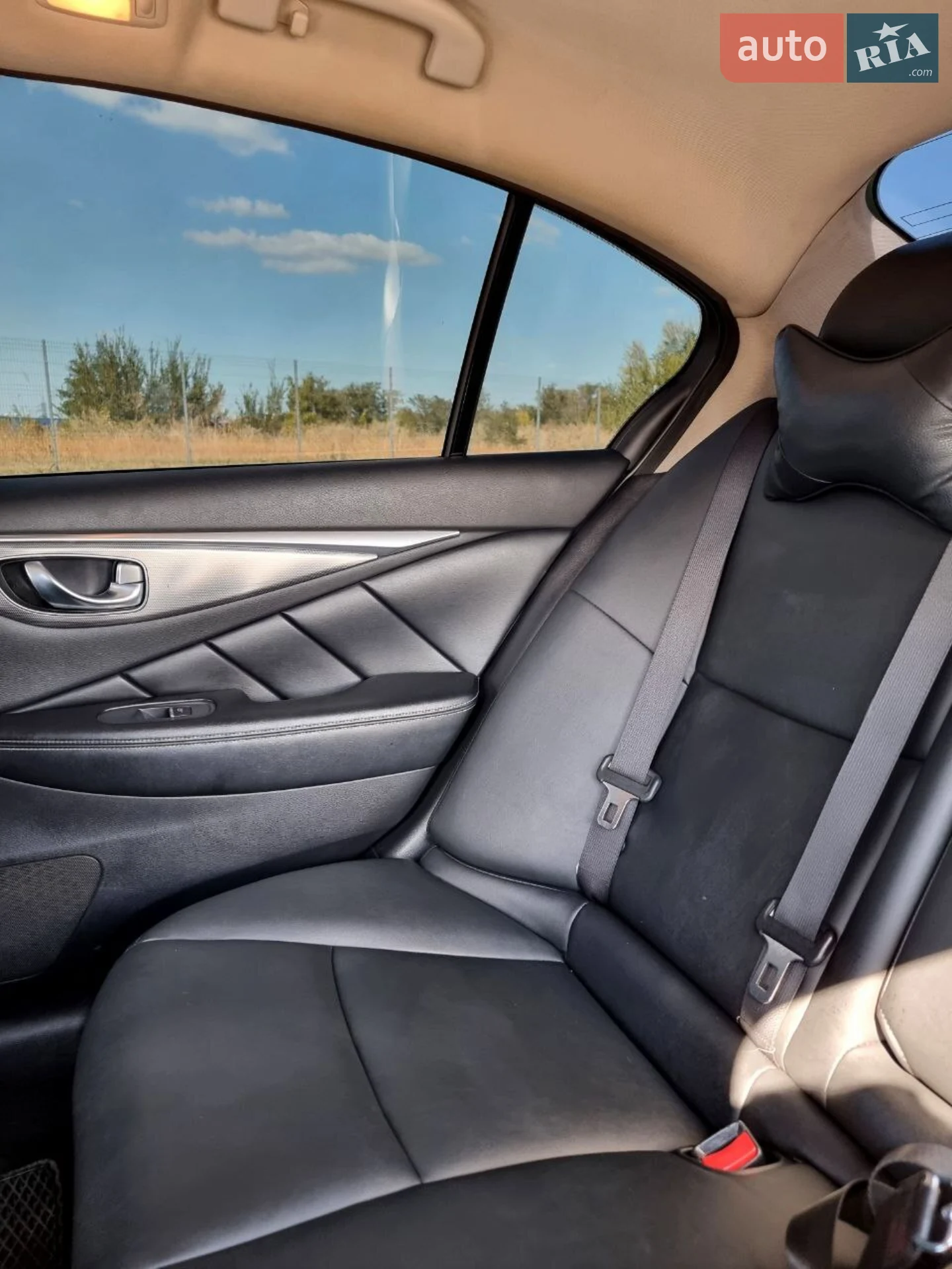 2015 Infiniti Q50 - мініатюра 7