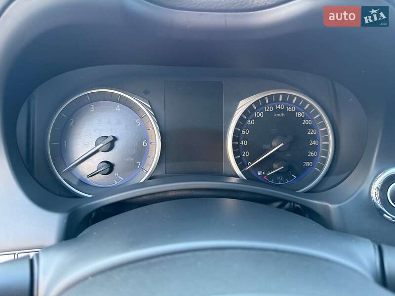 Седан Infiniti Q50 2016 в Одессе