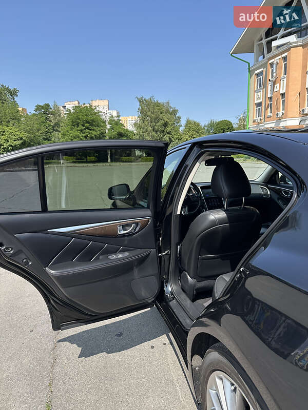Седан Infiniti Q50 2017 в Харкові