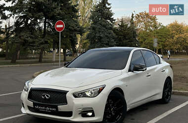 Седан Infiniti Q50 2015 в Николаеве