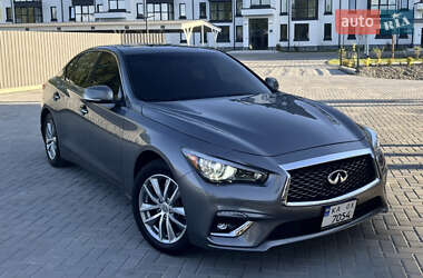 Седан Infiniti Q50 2015 в Киеве