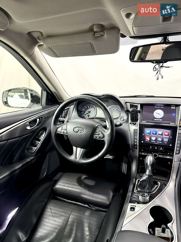 Седан Infiniti Q50 2016 в Одессе фото 19 Седан Infiniti Q50 2016 в Одессе