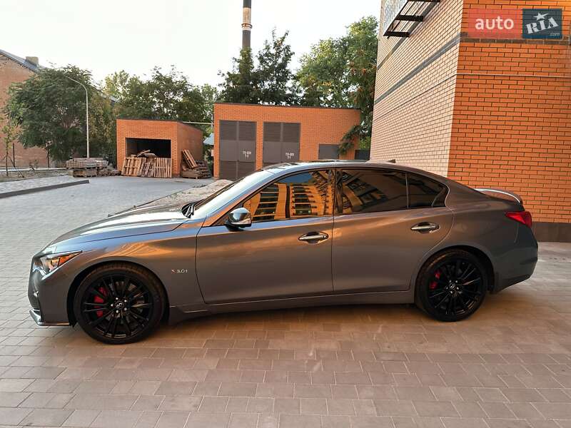 Седан Infiniti Q50 2017 в Дніпрі