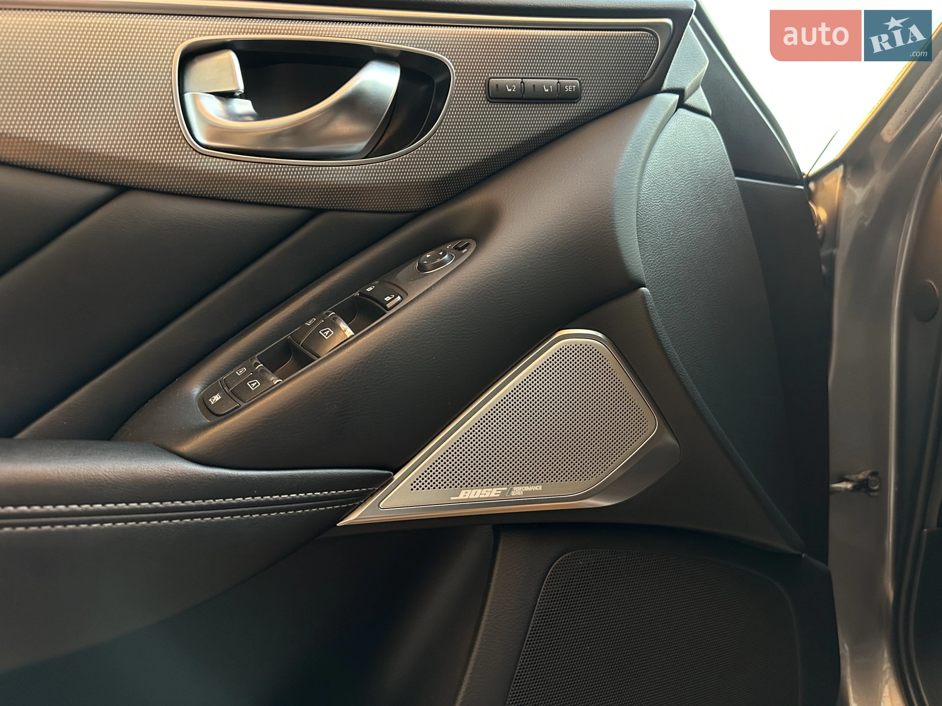 2017 Infiniti Q50 - мініатюра 13