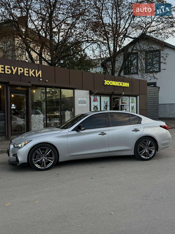 Седан Infiniti Q50 2019 в Львове