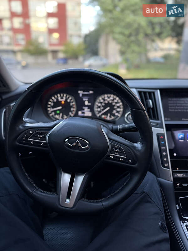 Седан Infiniti Q50 2019 в Львове