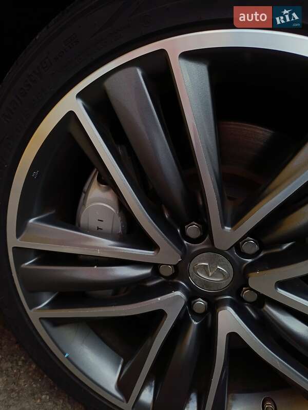 Седан Infiniti Q50 2017 в Києві